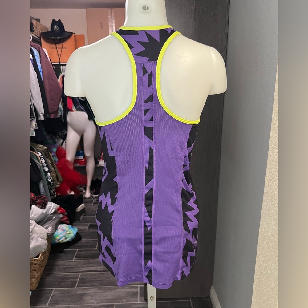 Nike Dri Fit Purple Pattern Workout Tank Top - Picture 6 of 8